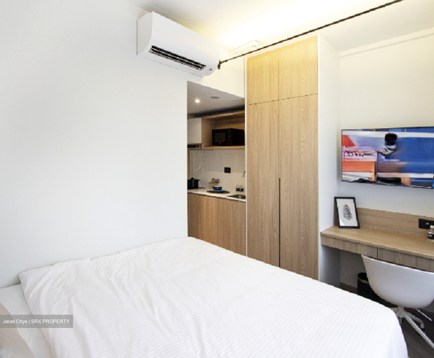 Beach Road (D7), Apartment #577121871